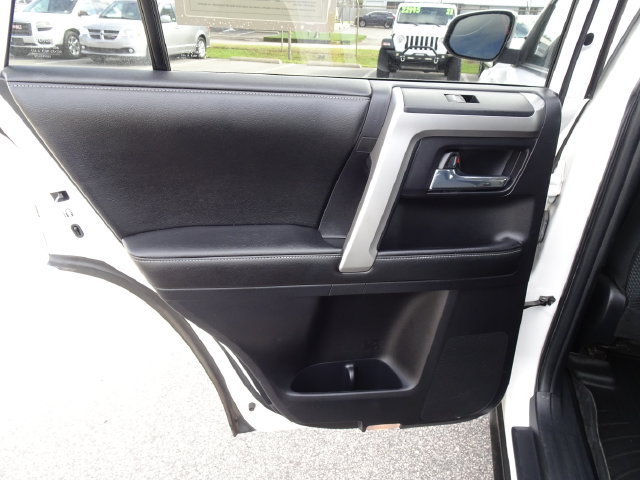Used 2015 Toyota 4Runner SR5 RWD image 15