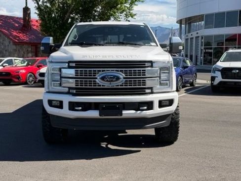 Used 2019 Ford F350 Platinum w/ Platinum Ultimate Package AWD/4WD image 9