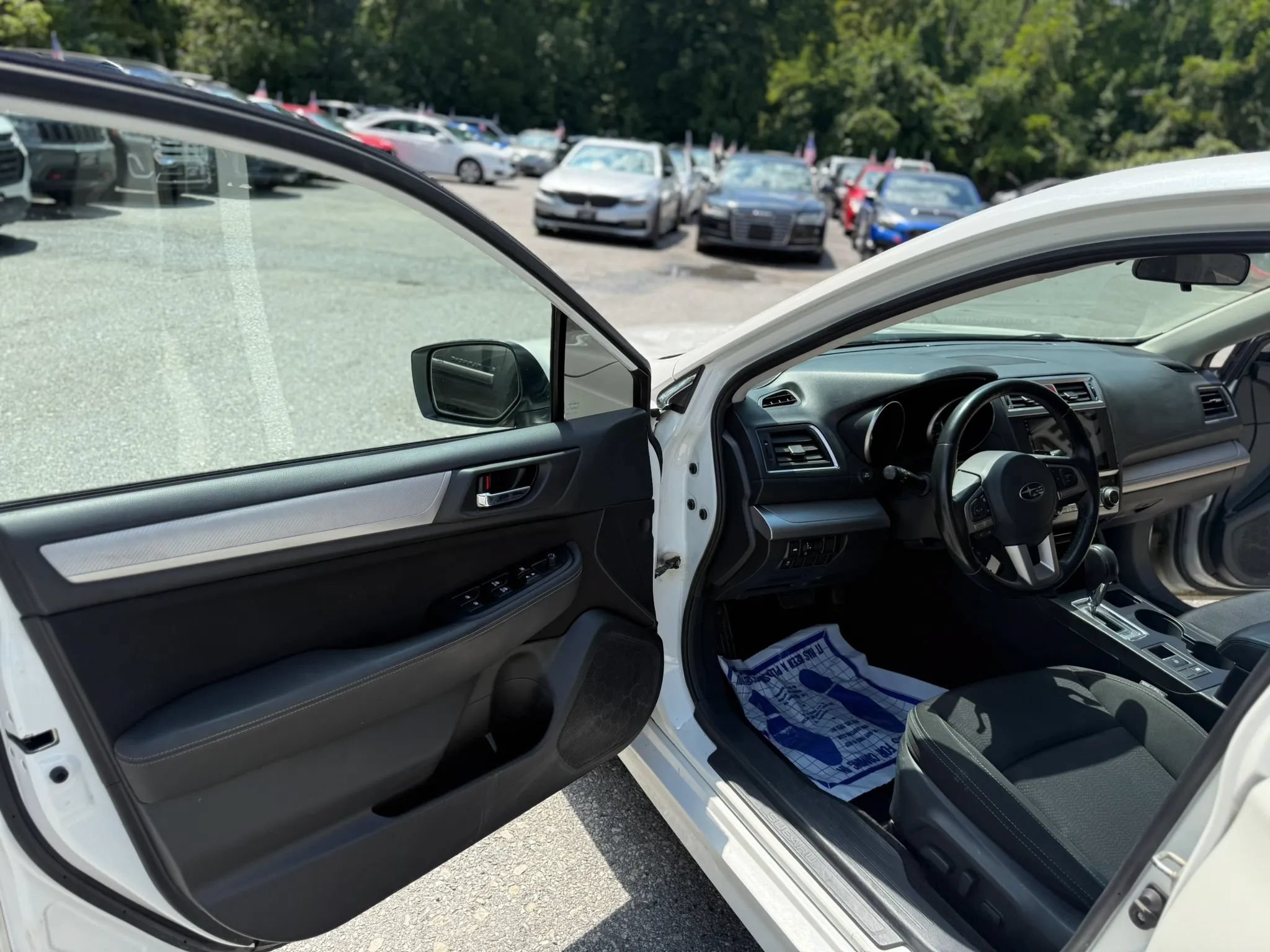 Used 2015 Subaru Legacy 2.5i Premium AWD/4WD image 21