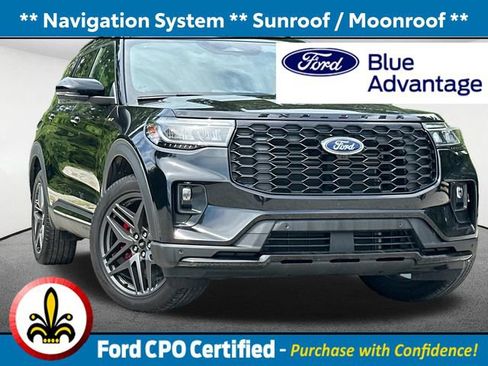 Certified 2025 Ford Explorer ST-Line w/ Premium Package AWD/4WD image 1