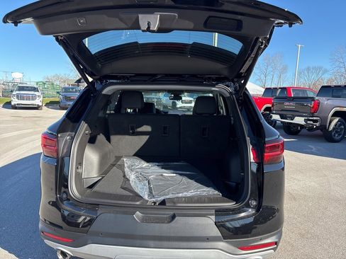 New 2026 Chevrolet Blazer LT w/ Midnight/Sport Edition image 7