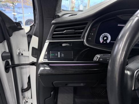 Used 2019 Audi Q8 Prestige w/ Luxury Package image 26