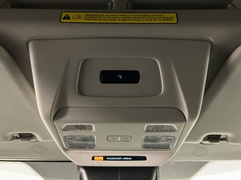 Used 2023 Ford Transit 250 Medium Roof image 18