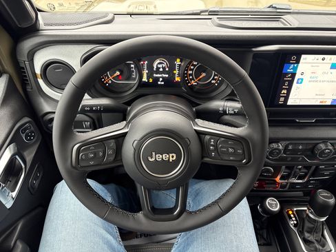 New 2026 Jeep Gladiator Willys image 14