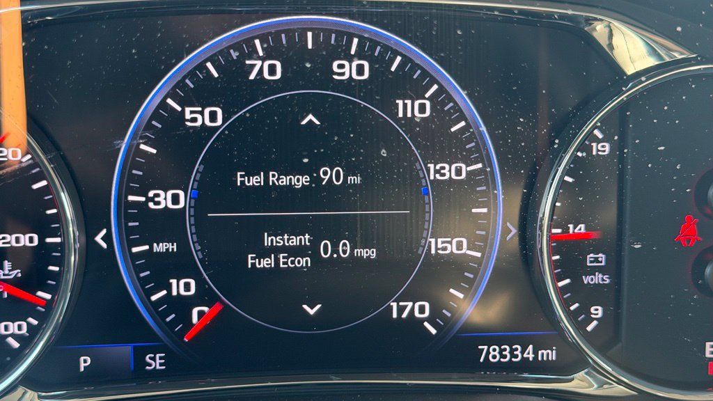 Used 2022 GMC Acadia SLT w/ Technology Package FWD image 17