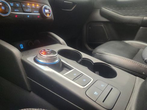 Used 2020 Ford Escape SEL image 26