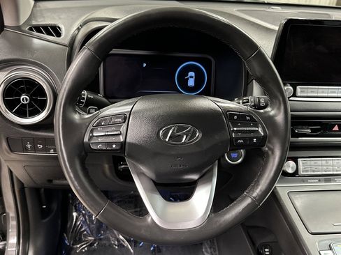 Used 2023 Hyundai Kona Limited image 8