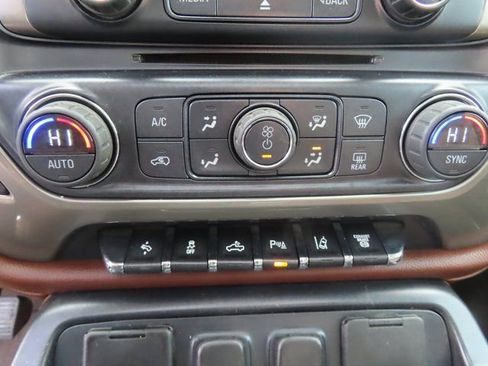 Used 2016 Chevrolet Silverado 2500 High Country w/ Duramax Plus Package image 33