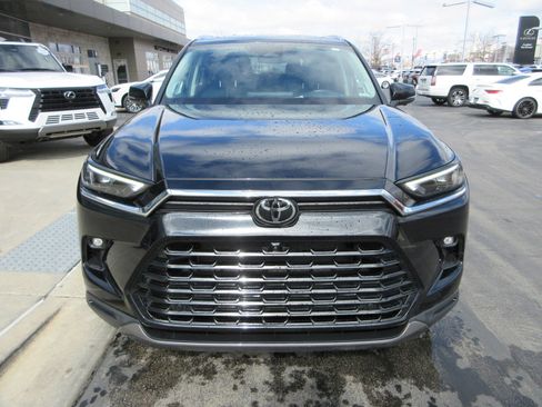 Used 2024 Toyota Grand Highlander Platinum image 15