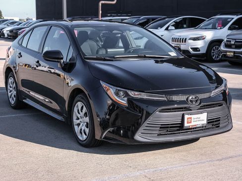 Certified 2024 Toyota Corolla LE FWD image 3