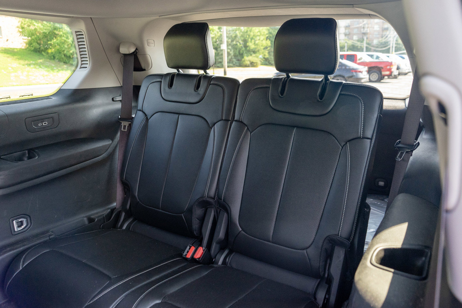 Used 2023 Jeep Grand Cherokee L Limited w/ Luxury Tech Group II AWD/4WD image 33
