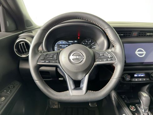 Used 2024 Nissan Kicks SR image 14