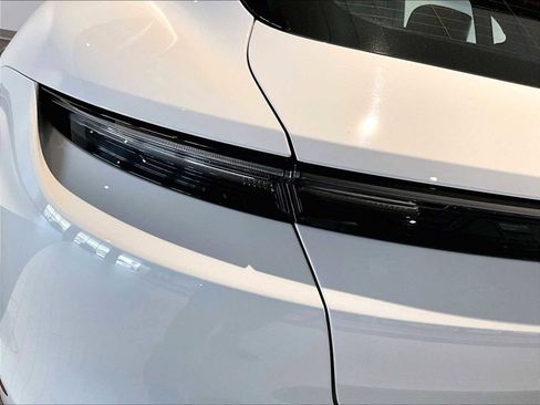 Used 2024 Porsche Taycan Turbo S image 35