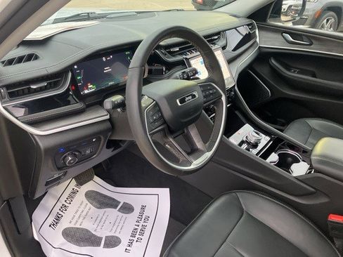 Used 2022 Jeep Grand Cherokee Limited 4xe image 14