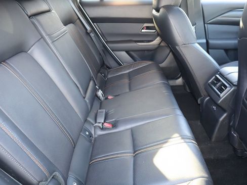 Used 2025 MAZDA CX-50 AWD 2.5 Hybrid w/ Premium Pkg image 18