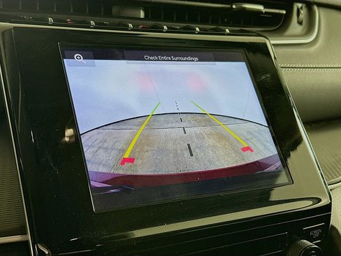 Used 2023 Jeep Grand Cherokee Laredo AWD/4WD image 22