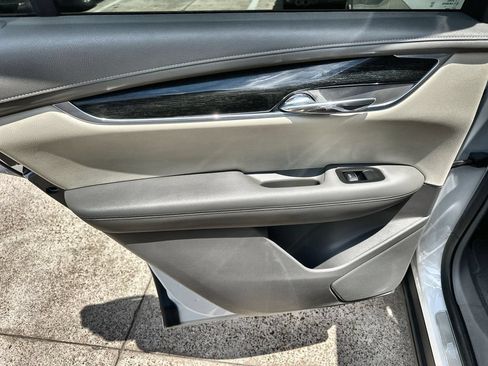 Used 2021 Cadillac XT6 Premium Luxury FWD image 15
