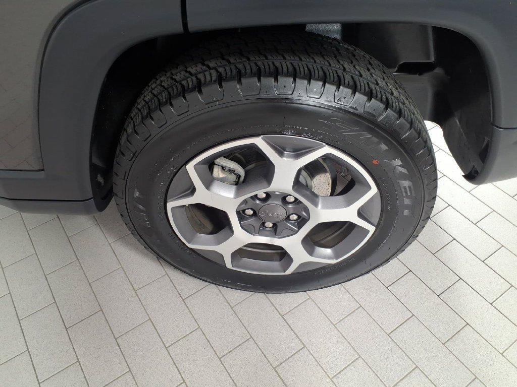 Used 2022 Jeep Compass Trailhawk AWD/4WD image 8