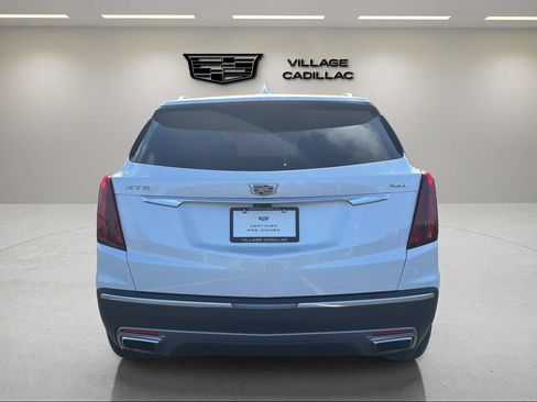 Certified 2023 Cadillac XT5 Premium Luxury w/ Technology Package FWD image 4
