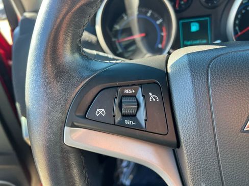 Used 2011 Chevrolet Cruze LT image 24