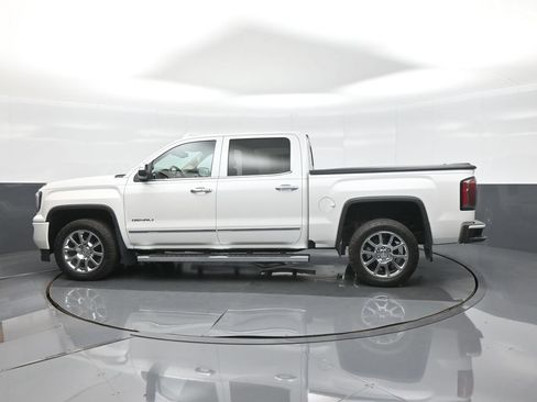 Used 2016 GMC Sierra 1500 Denali w/ Enhanced Driver Alert Package AWD/4WD image 4