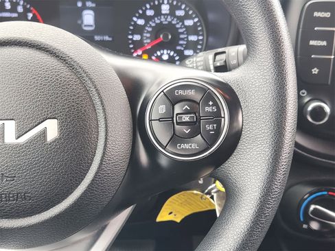 Certified 2022 Kia Soul LX w/ Technology Package image 28