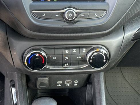Used 2021 Chevrolet TrailBlazer LS FWD image 19