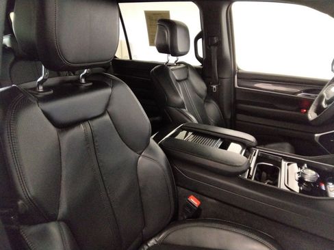 Used 2022 Jeep Wagoneer Series I image 46