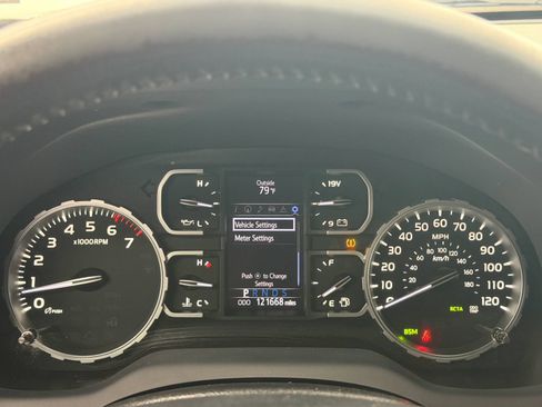 Used 2020 Toyota Tundra Platinum AWD/4WD image 29