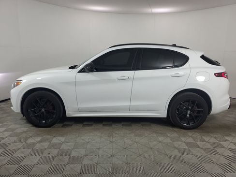 Used 2021 Alfa Romeo Stelvio Ti Sport image 6