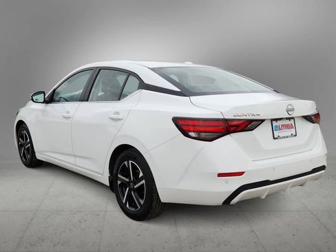 Used 2024 Nissan Sentra SV image 6