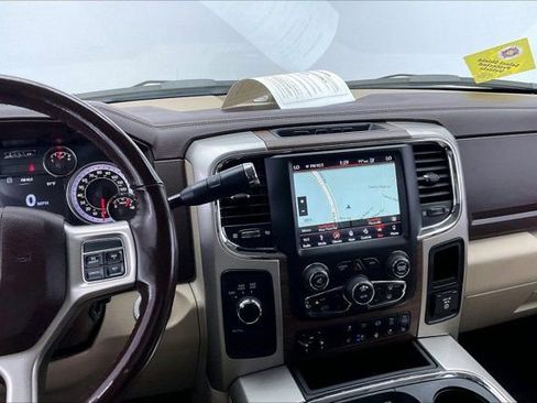 Used 2018 RAM 2500 Laramie w/ Convenience Group AWD/4WD image 5