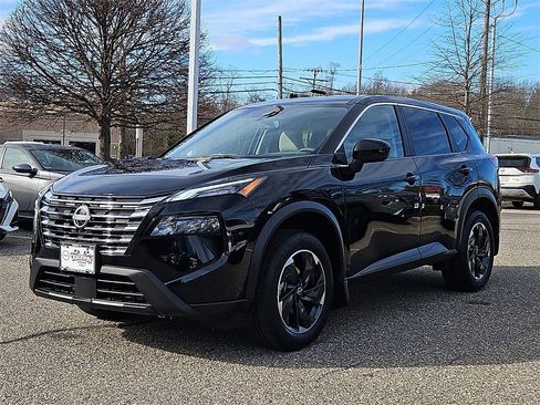 Certified 2024 Nissan Rogue SV image 3