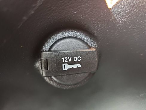 Used 2024 Jeep Compass Latitude AWD/4WD image 31