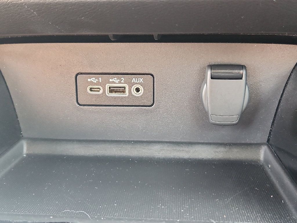 Used 2023 Nissan Altima 2.5 SR FWD image 17