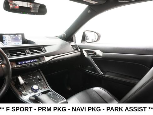 Used 2015 Lexus CT 200h image 18