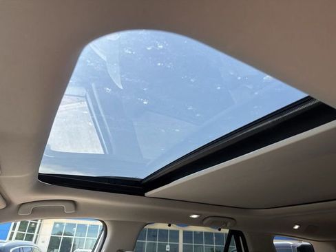 Certified 2023 Honda Pilot Touring image 23