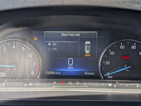 Used 2022 Ford Explorer XLT w/ Equipment Group 202A AWD/4WD image 31