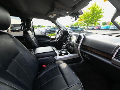 Used 2019 Ford F150 Lariat w/ Trailer Tow Package AWD/4WD image 25