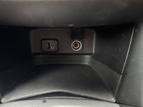 Used 2018 Chevrolet Equinox LT image 25