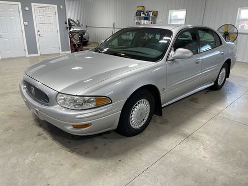 Used 2000 Buick Le Sabre Custom w/ Luxury Opt Pkg image 3