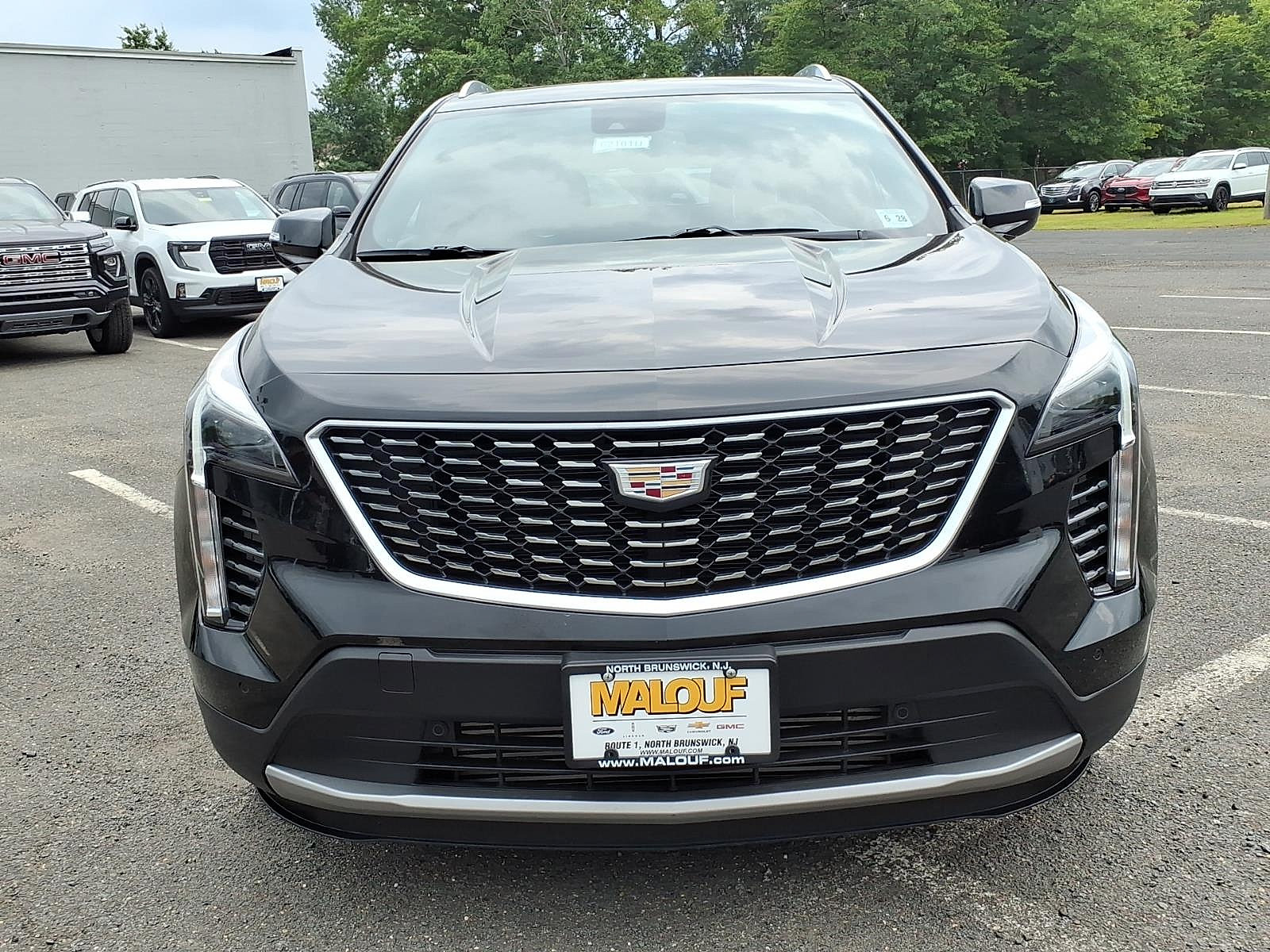 Certified 2023 Cadillac XT4 Premium Luxury w/ Cold Weather Package AWD/4WD image 2