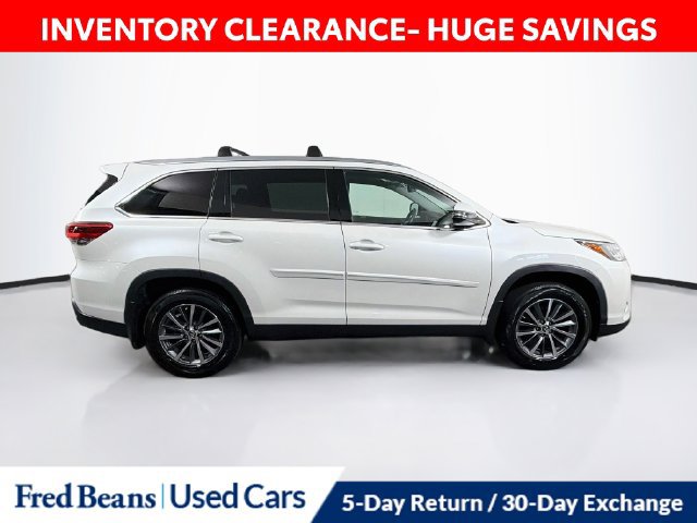 Used 2019 Toyota Highlander XLE AWD/4WD image 11