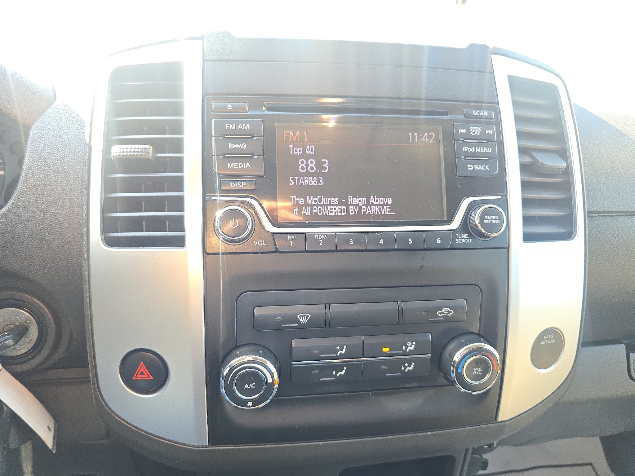 Used 2018 Nissan Frontier SV RWD image 24