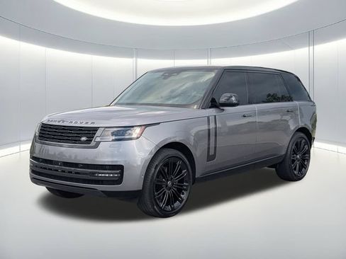 Used 2025 Land Rover Range Rover Long Wheelbase SE AWD/4WD image 1
