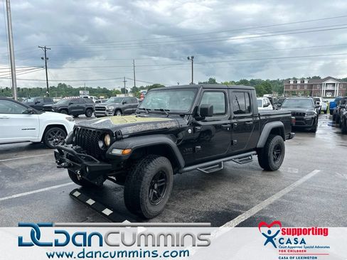 Used 2020 Jeep Gladiator Sport w/ Quick Order Package 24S AWD/4WD image 1
