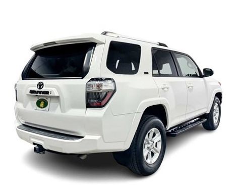 Used 2022 Toyota 4Runner SR5 image 2