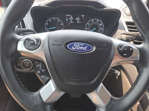 Used 2022 Ford Transit Connect XLT FWD image 13