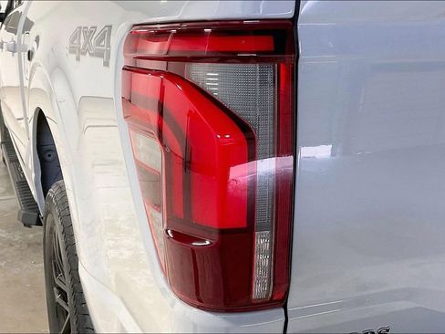 Used 2024 Ford F150 Lariat image 40