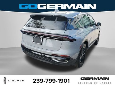 Certified 2026 Lincoln Nautilus Premier image 7